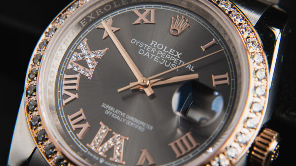 Rolex Datejust 36mm Aço e Rosé Mostrador Cinza Luneta Cravejada Pulseira Jubilee - Image 2