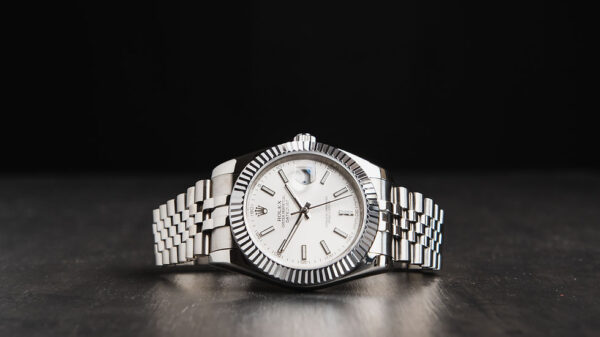 Rolex Datejust 41/36mm Aço Mostrador Branco, Luneta Canelada, Pulseira Jubilee - Image 10