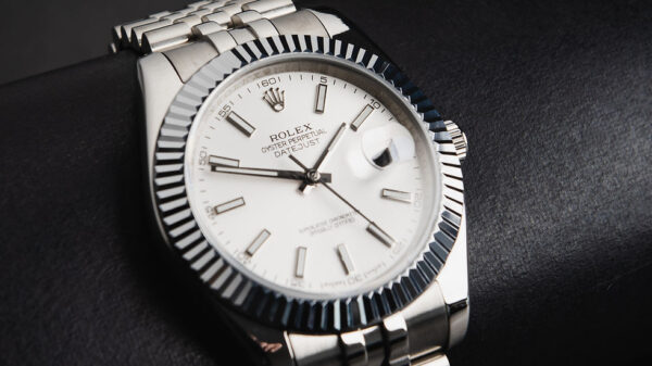 Rolex Datejust 41/36mm Aço Mostrador Branco, Luneta Canelada, Pulseira Jubilee