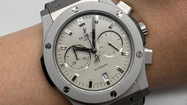 Hublot Classic Chrono 45mm Aço All Silver Pulseira Borracha/Couro - Image 3