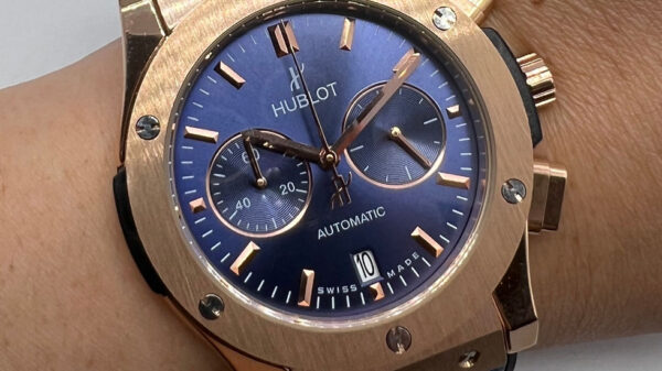 Hublot Classic Chrono 45mm Rosé Mostrador Azul Pulseira Couro Azul - Image 6