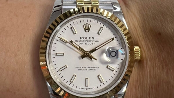 Rolex DateJust 41/36mm Aço/Dourado Mostrador Bran. Luneta Canelada Puls. Jubilee - Image 5