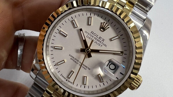 Rolex DateJust 41/36mm Aço/Dourado Mostrador Bran. Luneta Canelada Puls. Jubilee