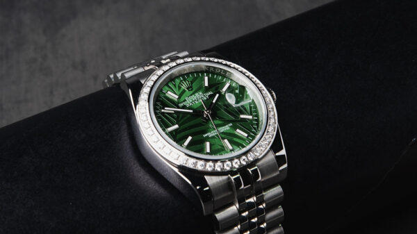 Rolex Datejust 36mm Aço Mostrador Verde-Folhas Luneta Cravejada Pulseira Jubilee