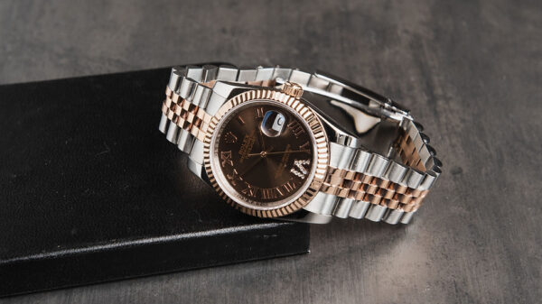 Rolex Datejust 36mm Aço/Rosé Mostrador Marrom Luneta Canelada Pulseira Jubilee - Image 3