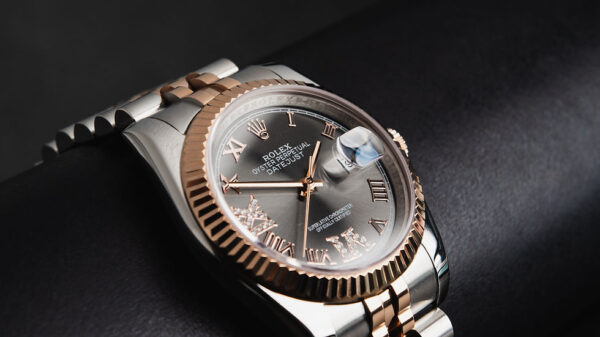 Rolex Datejust 36mm Aço/Rosé, Mostrador Cinza Luneta Canelada Pulseira Jubilee