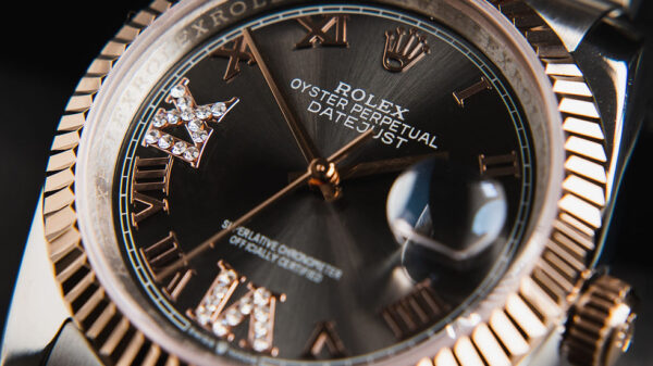 Rolex Datejust 36mm Aço/Rosé, Mostrador Cinza Luneta Canelada Pulseira Jubilee - Image 4