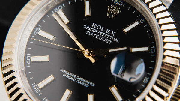 Rolex Datejust 41/36mm Aço/Dourado Mostrador Preto Luneta Canelada Puls. Jubilee - Image 5