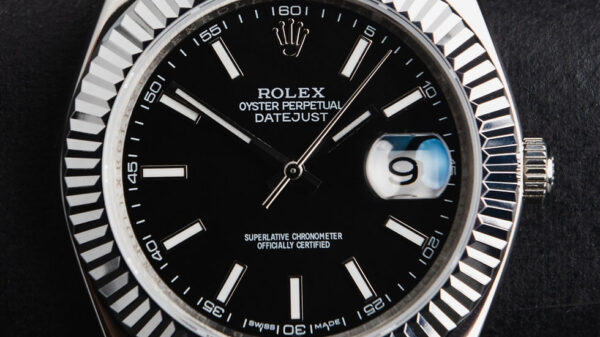 Rolex Datejust 41/36mm Aço Mostrador Preto, Luneta Canelada Pulseira Jubilee - Image 6