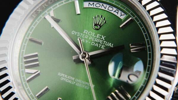 Rolex Day-Date 40mm Aço, Mostrador Verde Luneta Canelada Pulseira President - Image 5