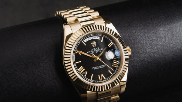 Rolex Day-Date 40mm Dourado, Mostrador Preto Luneta Canelada Pulseira President - Image 7