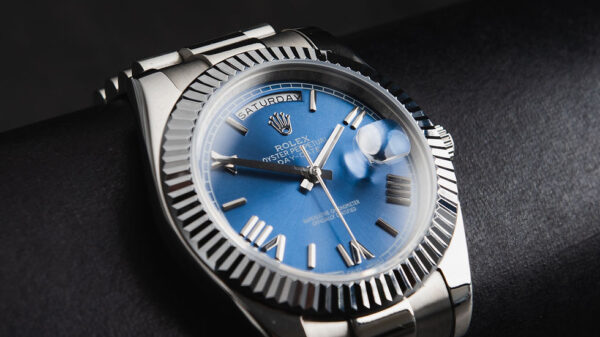 Rolex Day-Date 40mm Mostrador Azul Luneta Canelada Pulseira President - Image 5