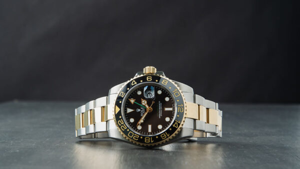 Rolex GMT-Master II 40mm Aço/Dourado Mostrador Preto Luneta Preta Puls. Oyster - Image 10