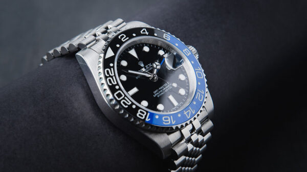 Rolex GMT Master II Batman 40mm Mostrador Preto Luneta Preto/Azul Puls. Jubilee