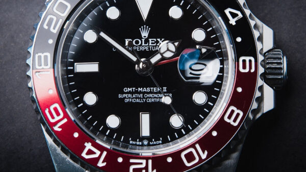 Rolex GMT Master II Coca 40mm Mostrador Preto Luneta Preto/Vermelho Puls. Oyster - Image 9