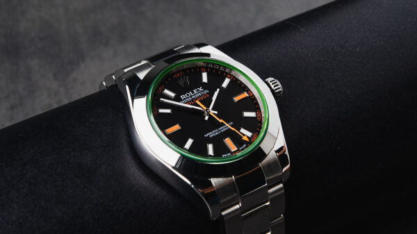 Rolex Milgauss 40mm Aço Mostrador Preto Luneta Lisa Pulseira Oyster