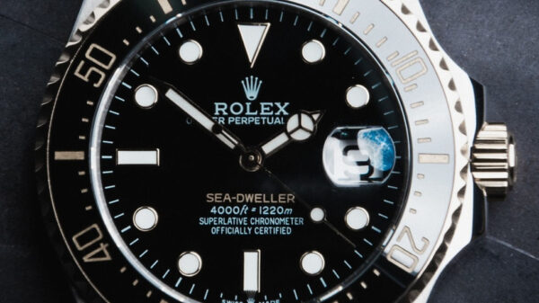 Rolex Sea-Dweller 43mm Aço/Dourado Mostrador Preto Luneta Preta Puls. Oyster - Image 7