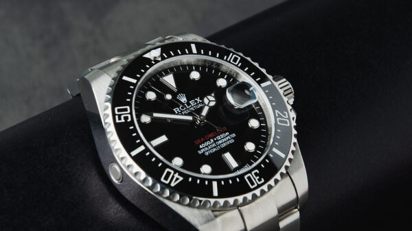 Rolex Sea-Dweller 43mm Aço Mostrador Preto Luneta Preta Puls.Oyster