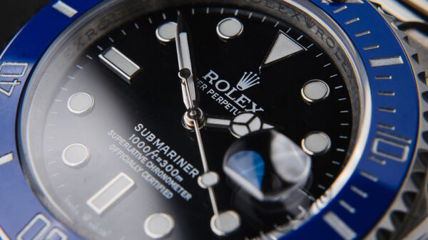 Rolex Submariner Date 41mm Aço Mostrador Preto Luneta Azul Pulseira Oyster - Image 10