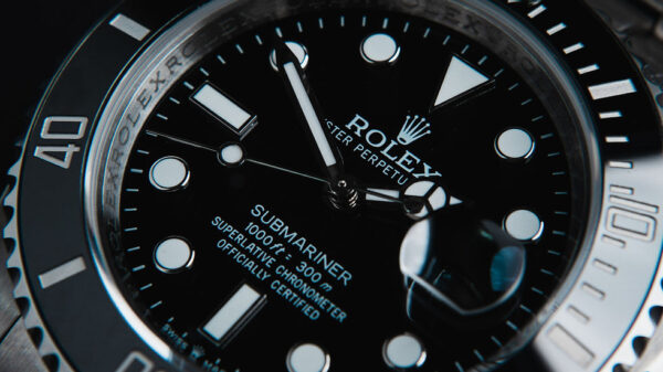 Rolex Submariner Date 41mm Aço Mostrador Preto Luneta Preta Puls. Oyster - Image 4