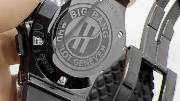 Hublot Big Bang 44mm Aço All Black Pulseira Borracha - Image 6