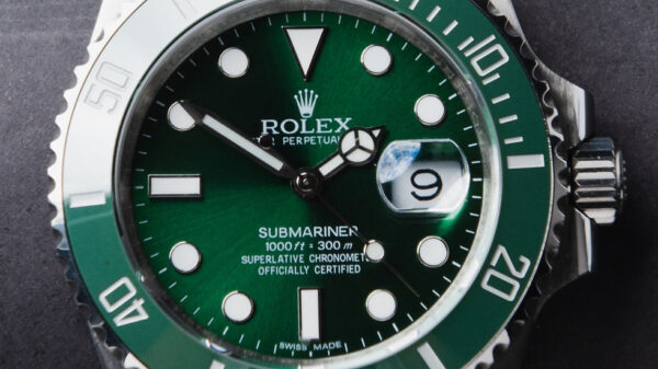 Rolex Submariner Date Hulk 40mm Mostrador Verde Luneta Verde Puls. Oyster - Image 6