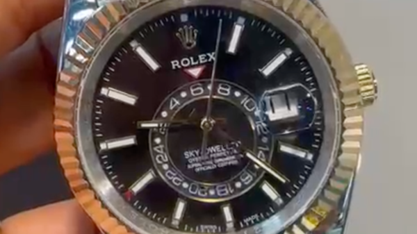 Rolex Sky-Dweller - 42mm Aço/Dourado - Mostrador Preto - Puls. Jubilee