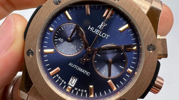 Hublot Classic Chrono 45mm Rosé Mostrador Azul Pulseira Couro Azul